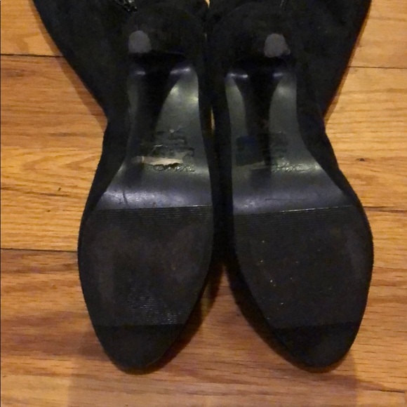 Bumper over the knee suede heeled boot 6.5 - Picture 3 of 3